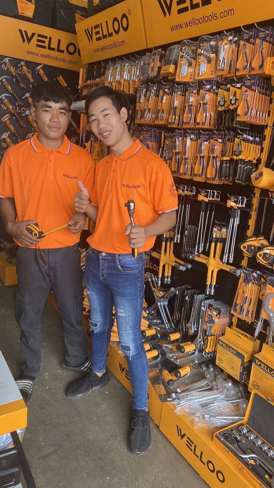 WELLOO dealer team